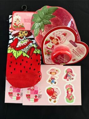 Vintage Hausenware Ceramic Plate Strawberry Shortcake Gift Set